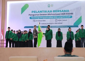 Prosesi Pelantikan. (Foto: Riska)