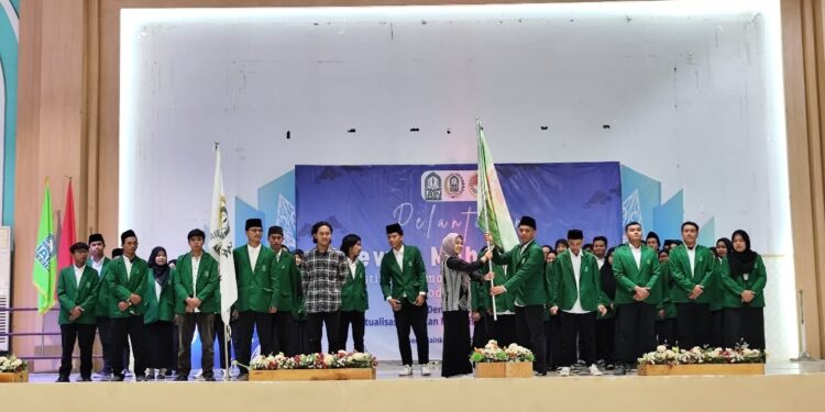 Prosesi serah terima jabatan (foto: dedikasi)