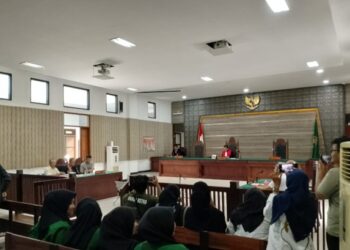 Sidang praperadilan Faiz di ruang Cakra Pengadilan Negeri Kota Kediri (Tim LPM Dedikasi)