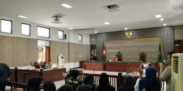 Sidang praperadilan Faiz di ruang Cakra Pengadilan Negeri Kota Kediri (Tim LPM Dedikasi)